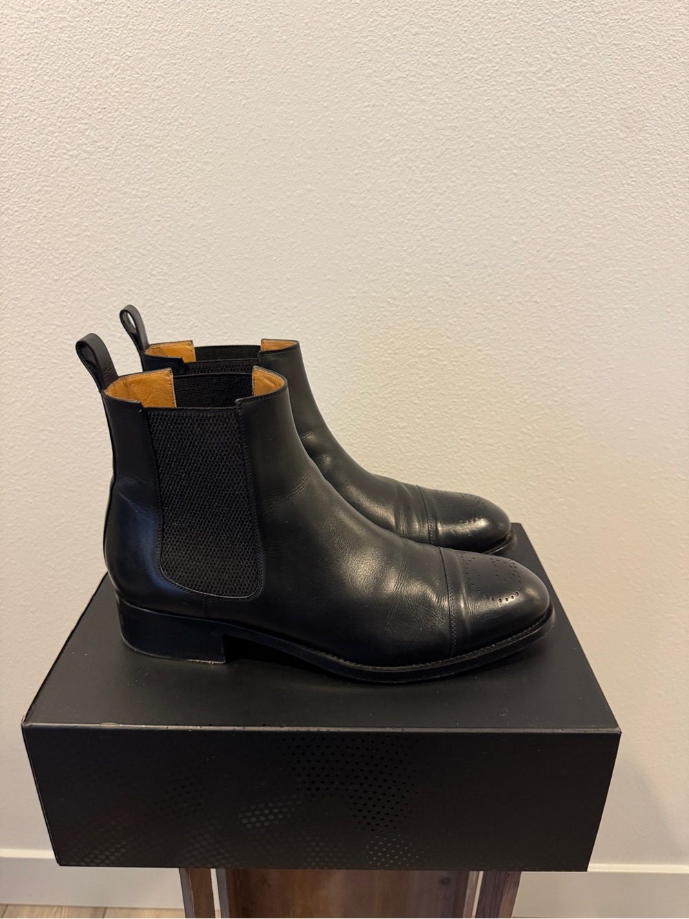 GUCCI Black Leather Chelsea - Picture 7 of 16
